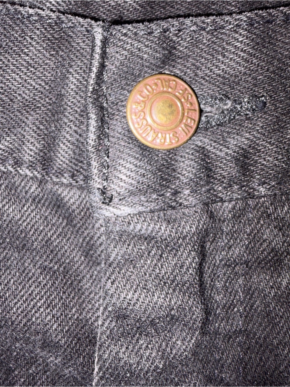 Vintage 579 Levis, Size 9, high waisted black jeans with back ankle zippers - Picture 2 of 14